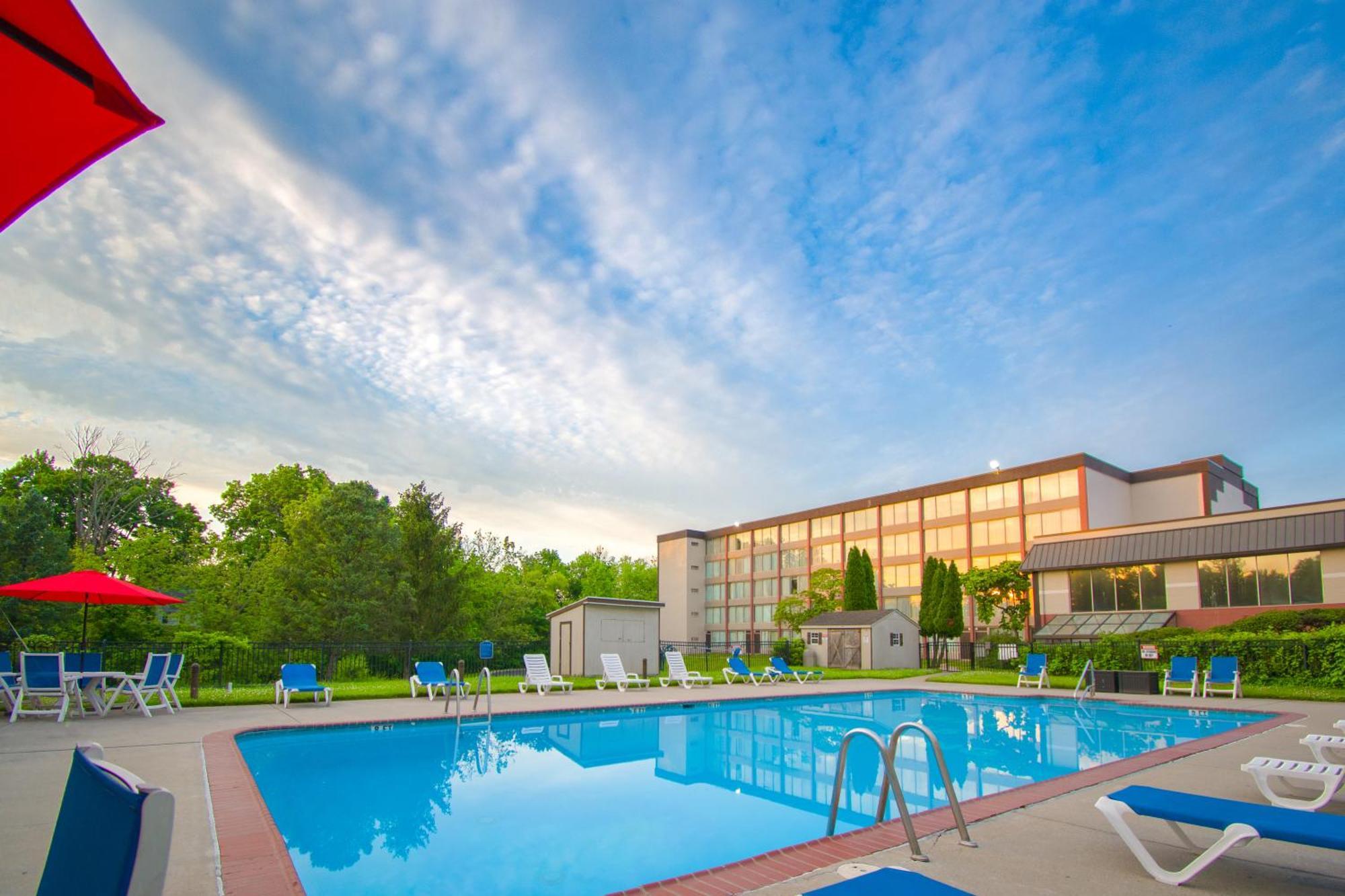 Exton Hotel&Conference Center Exterior foto